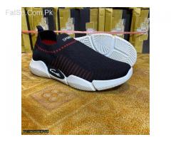 Men sketchers