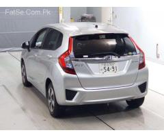 impoted honda fit color silver year 2016